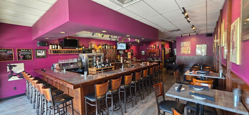 More Photos Of 1028 Route 146, Clifton Park Restaurant For Lease