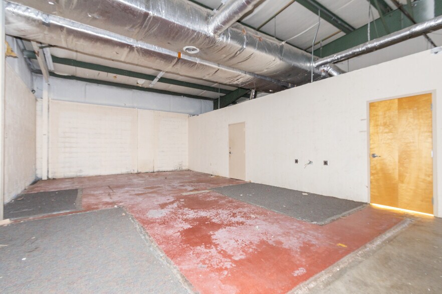 More Photos Of 1592 Sandifer Blvd, Seneca Freestanding For Lease