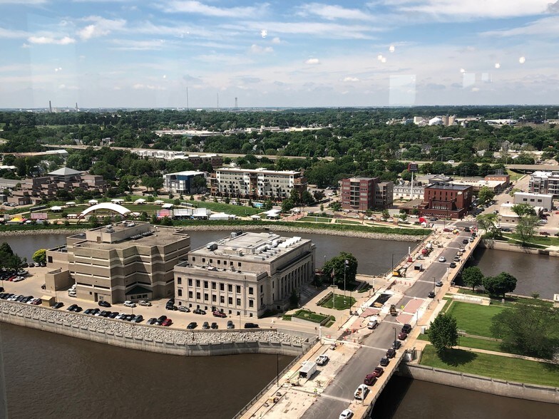 More Photos Of 200 1st St Se, Cedar Rapids Office For Lease