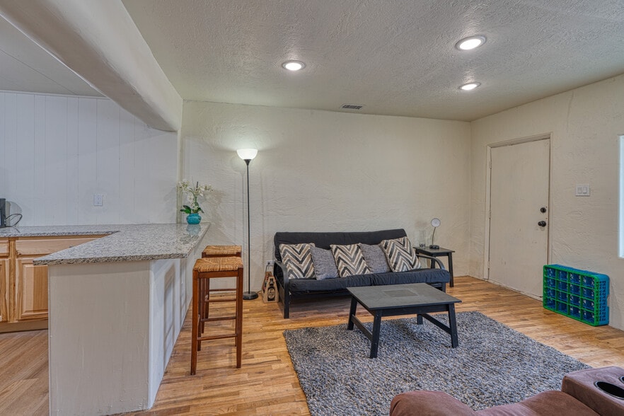 More Photos Of 720-724 School St, Espanola Apartments For Sale