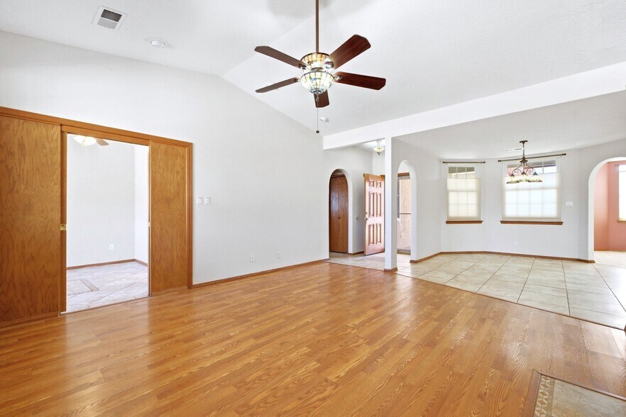 More Photos Of 2881 Chessman Dr SE, Rio Rancho Specialty For Sale