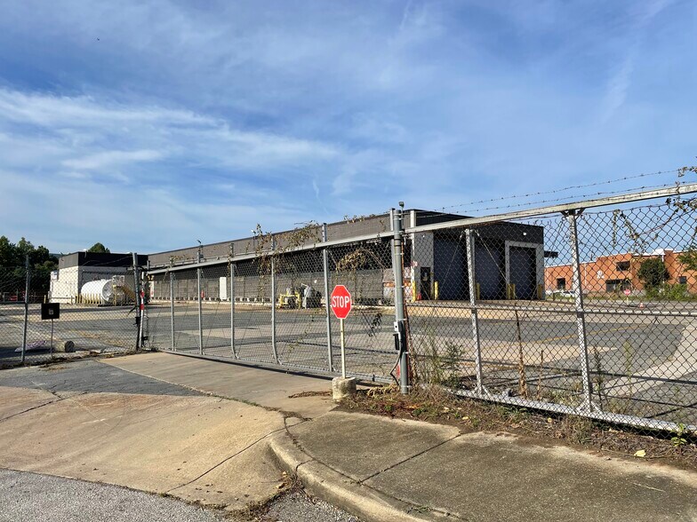 More Photos Of 2320 Beaver Rd, Hyattsville Truck Terminal For Lease