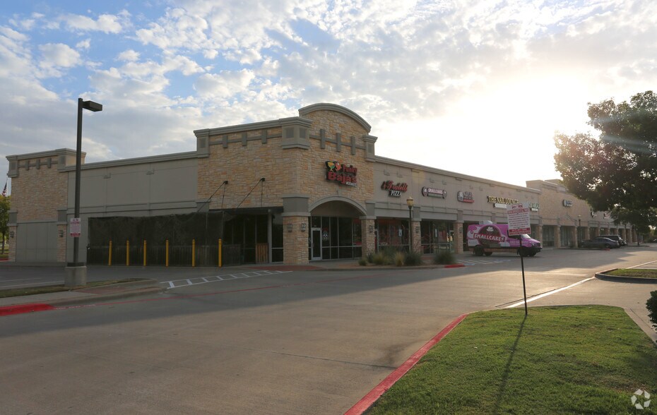 More Photos Of 721 E Keller Pky, Keller Unknown For Lease