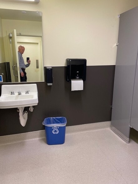 More Photos Of 323 Garfield St S, Parkland Apartments For Lease