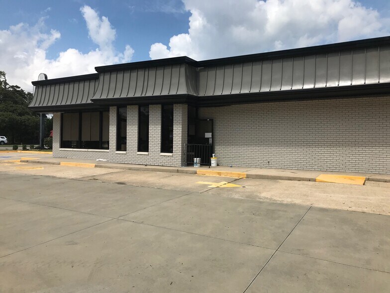 More Photos Of 2401 S Kings Hwy, Myrtle Beach Restaurant For Lease