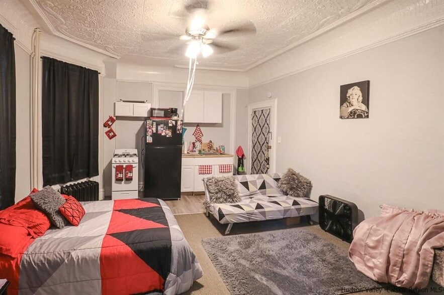 More Photos Of 58 Saint James St, Kingston Apartments For Sale