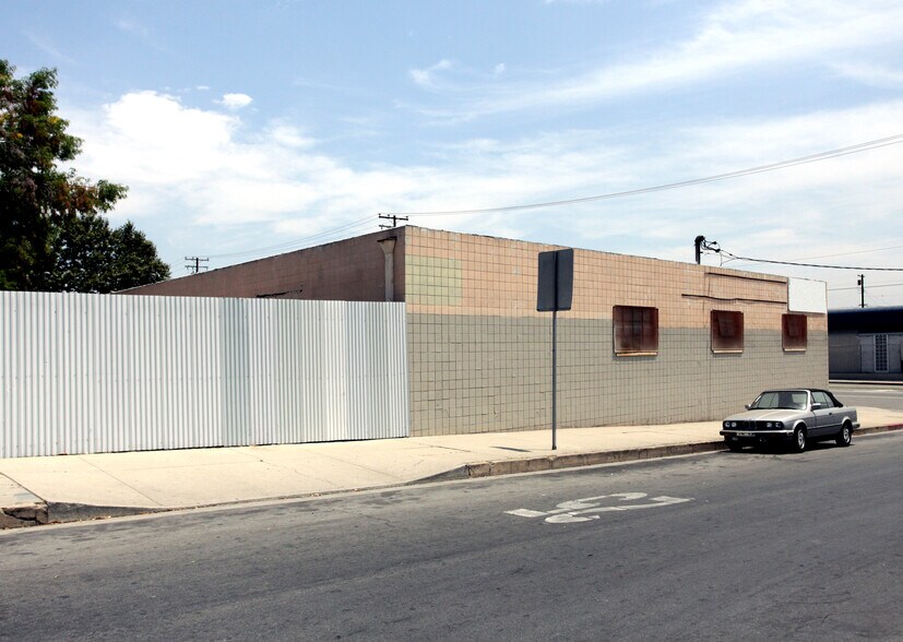 More Photos Of 12637 S Main St, Los Angeles Light Distribution For Sale