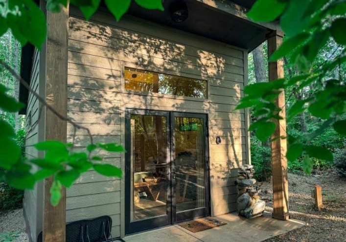 More Photos Of 22642 Highway 6 N, Crosby Hotel For Sale