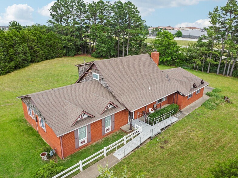 More Photos Of 9908 N 129th East Ave, Owasso Flex For Sale