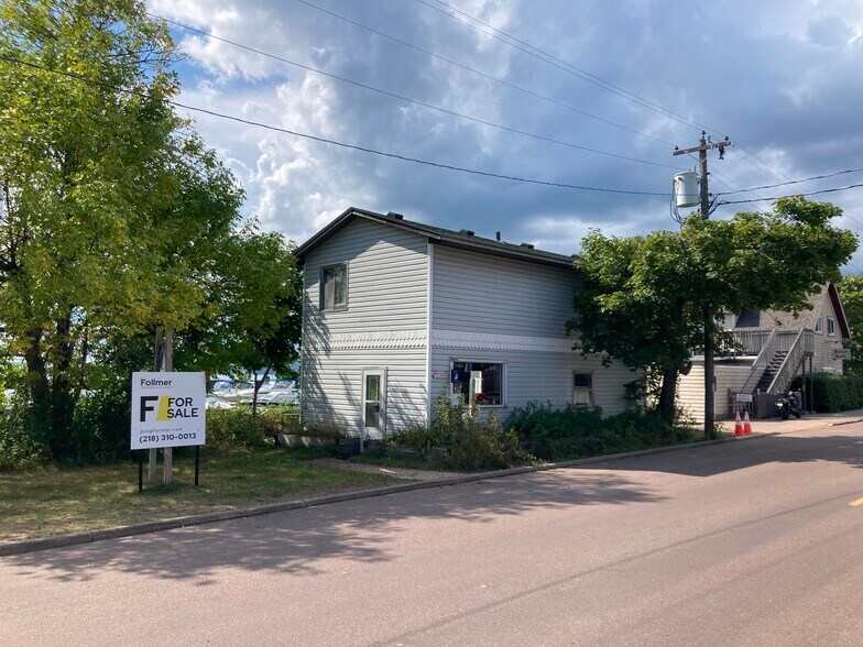 More Photos Of 809 Main Street, La Pointe Office For Sale