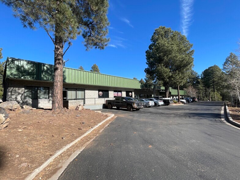 More Photos Of 1585 S Plaza Way, Flagstaff Light Distribution For Lease