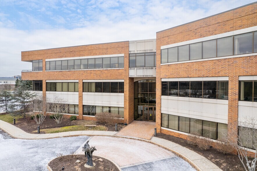 More Photos Of 3701 Corporate Pky, Center Valley Office For Lease