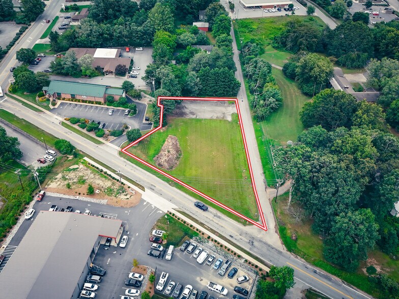 More Photos Of 99999 Signal Hill Road, Hendersonville Land For Sale