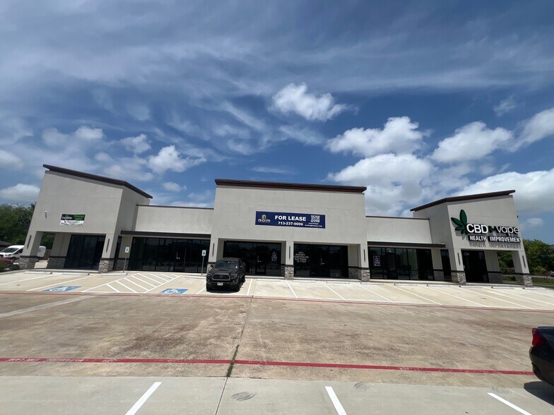 More Photos Of 3911 MASSEY TOMPKINS rd, Baytown Storefront For Lease