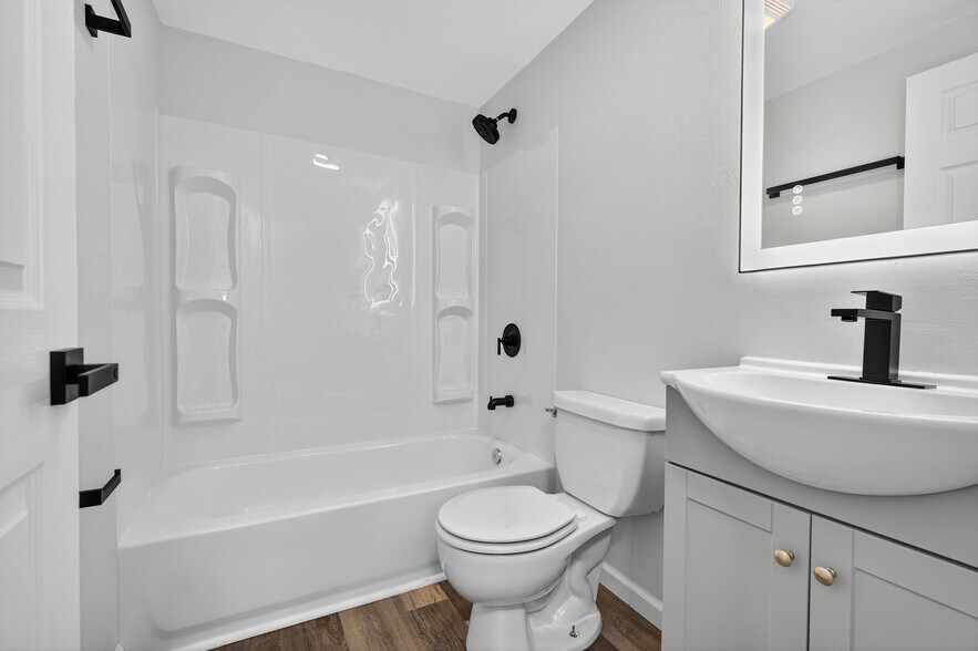 More Photos Of , Granite City Unknown For Sale