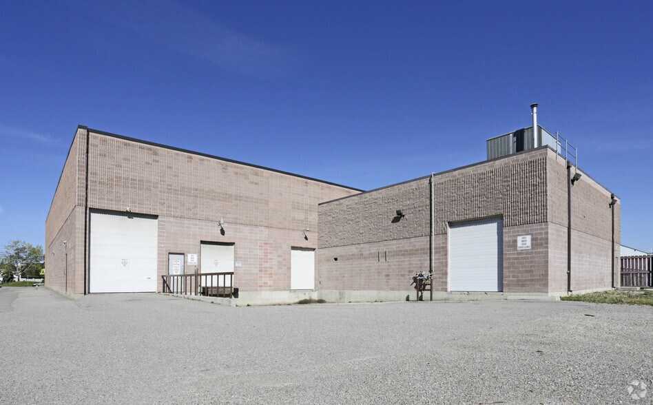 More Photos Of 3536 27th St NE, Calgary Warehouse For Lease