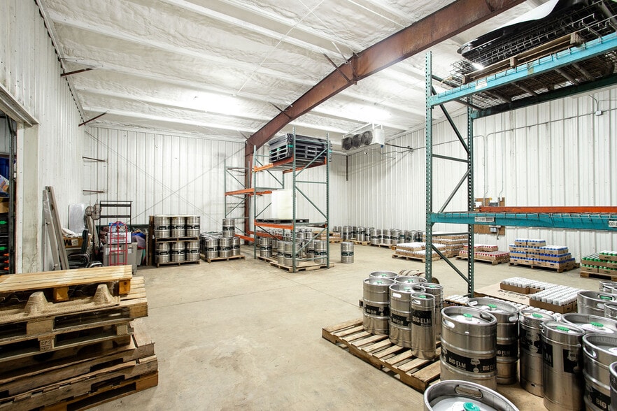 More Photos Of 65 Silver St, Sheffield Warehouse For Sale