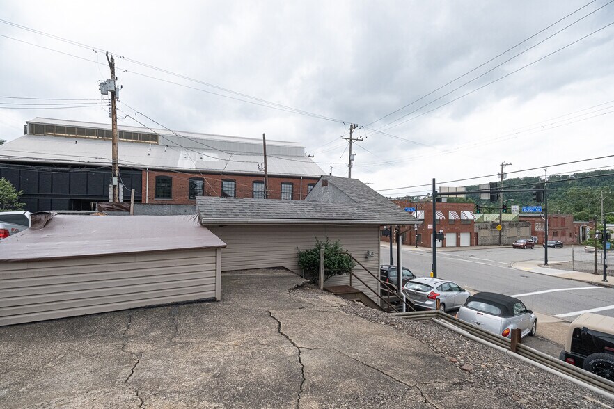 More Photos Of 5700 Butler St, Pittsburgh Auto Dealership For Sale