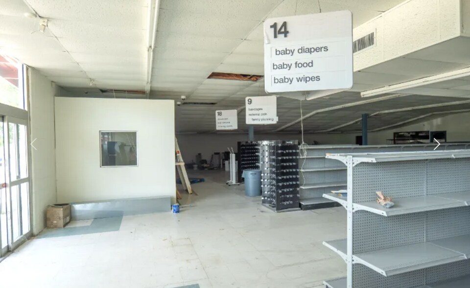 More Photos Of 1919 S Oates St, Dothan Freestanding For Sale