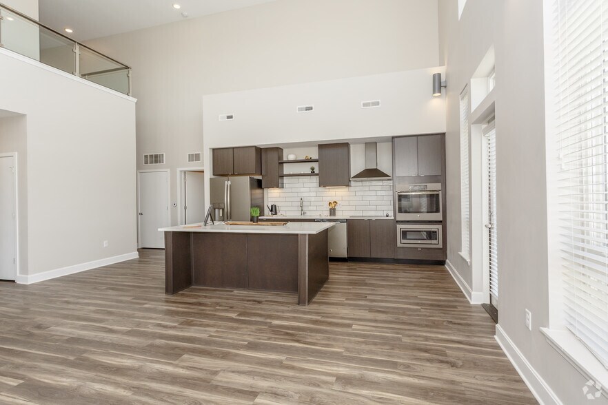 More Photos Of 1000 Berkley Pky, Kansas City Apartments For Sale