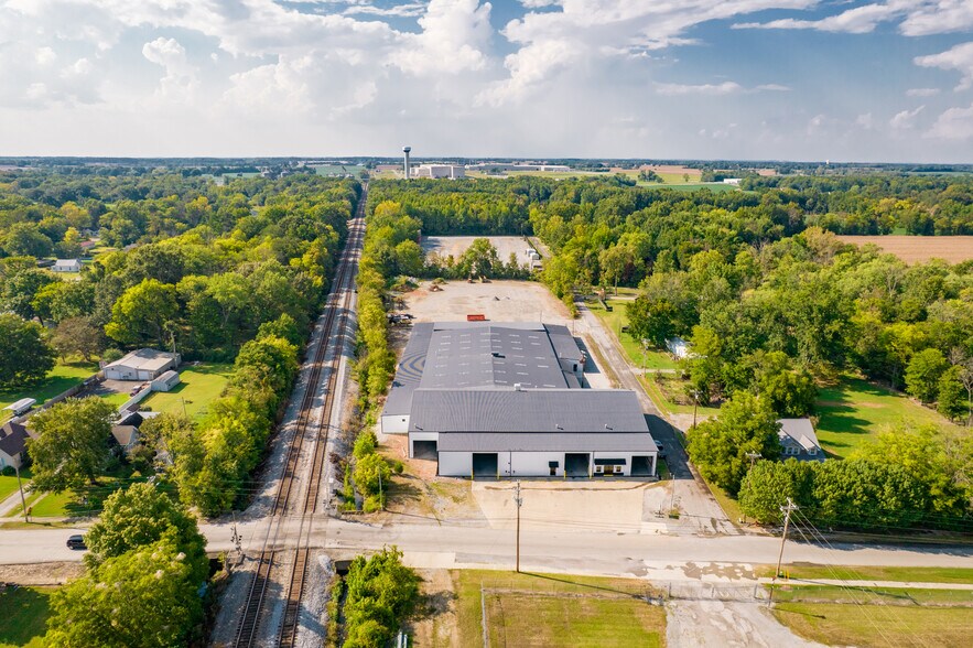 More Photos Of 240 E Park St, Guthrie Industrial For Lease
