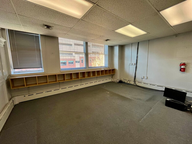 More Photos Of 1111 Maryland Ave, Baltimore Office For Lease