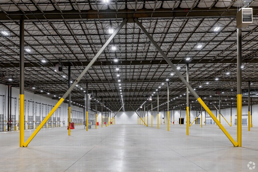 More Photos Of 2175 E Park Dr NE, Conyers Distribution For Lease