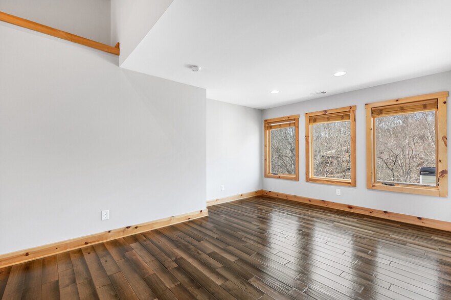 More Photos Of 5735 Archer Ave, Cumming Apartments For Sale