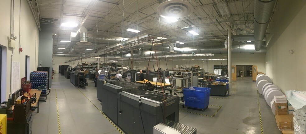 More Photos Of 4 Suburban Park Dr, Billerica Research And Development For Lease