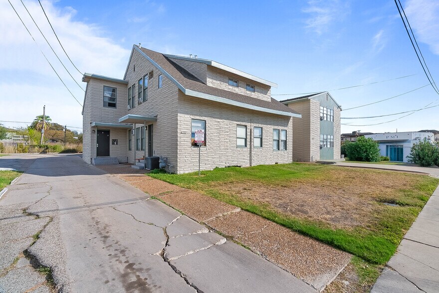 More Photos Of 800-802 Hancock Ave, Corpus Christi Apartments For Sale