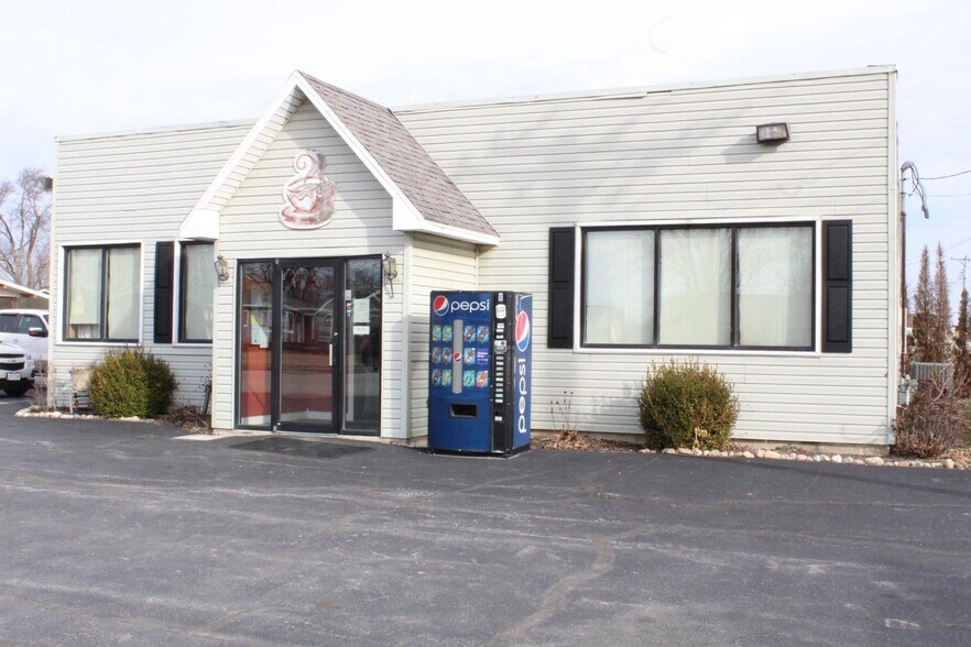 More Photos Of 511 E Main St, Saint Henry Freestanding For Sale