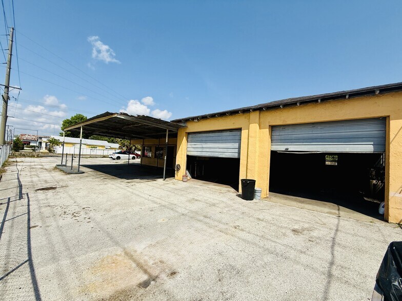 More Photos Of 3425 N 15th St, Tampa Auto Repair For Sale