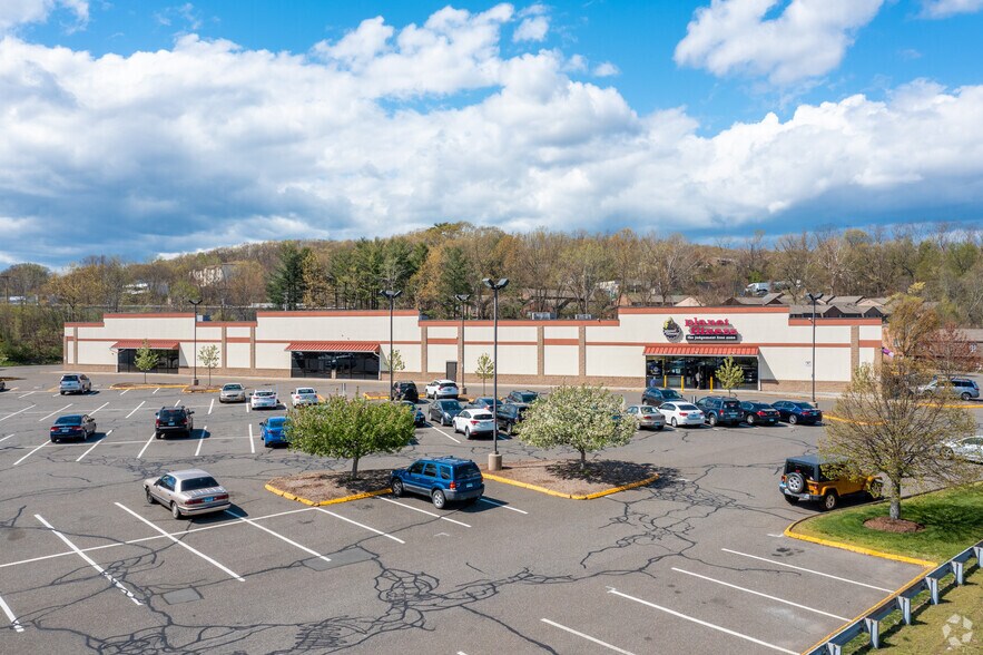 More Photos Of 829-855 Lakewood Rd, Waterbury Unknown For Lease