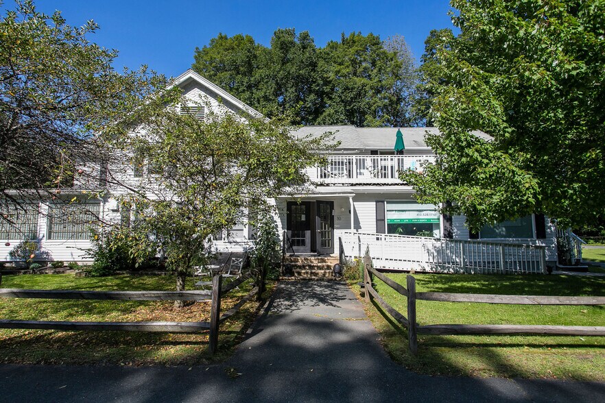 More Photos Of 30 Stockbridge Rd, Great Barrington Office Residential For Lease