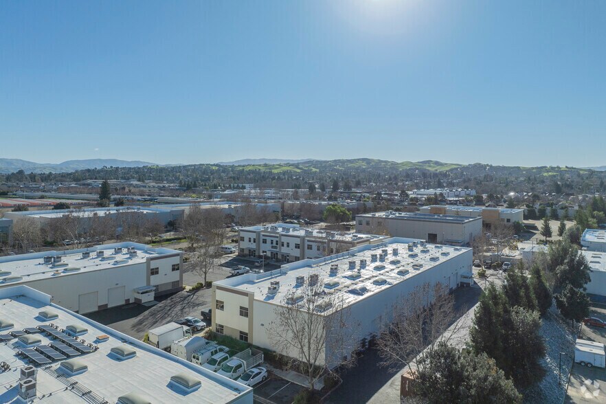 More Photos Of 425 Boulder Ct, Pleasanton Flex For Sale