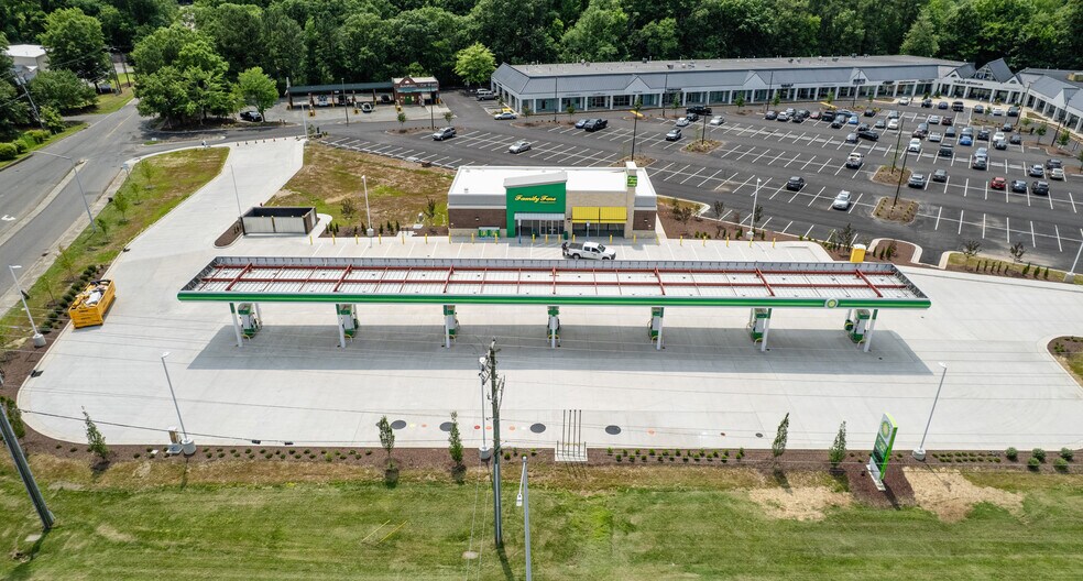 More Photos Of 5402 Nc-55 Hwy, Durham Auto Repair For Sale