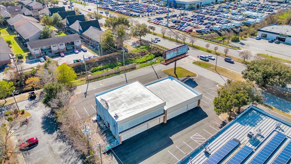 More Photos Of 8890 Abercorn St, Savannah Storefront Retail Office For Sale