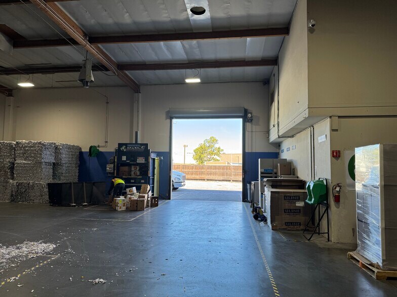 More Photos Of 350 Hatch Dr, Foster City Warehouse For Sale