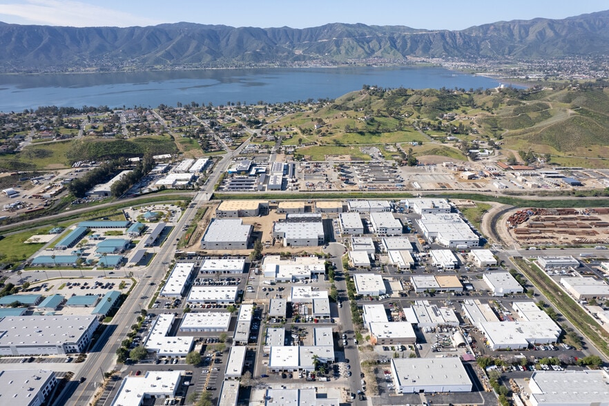 More Photos Of 560 Birch St, Lake Elsinore Manufacturing For Sale