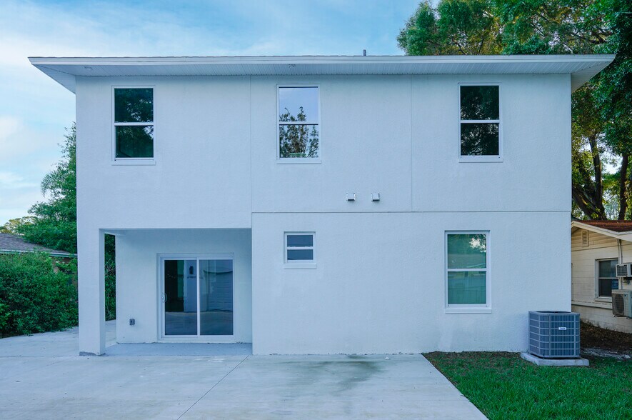 More Photos Of 4710 21st St N, Saint Petersburg Specialty For Sale