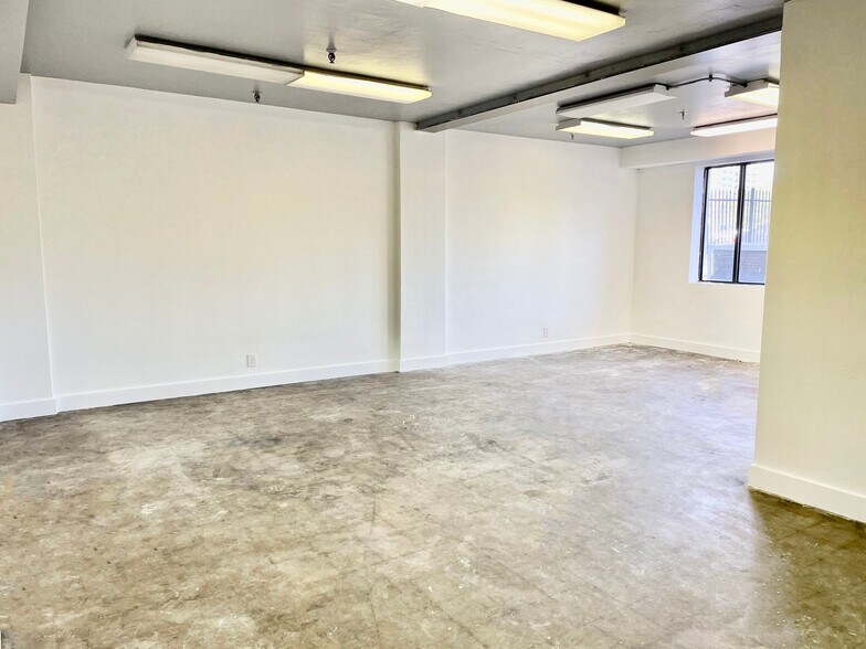 More Photos Of 245 E Adams St, Jacksonville Loft Creative Space For Lease