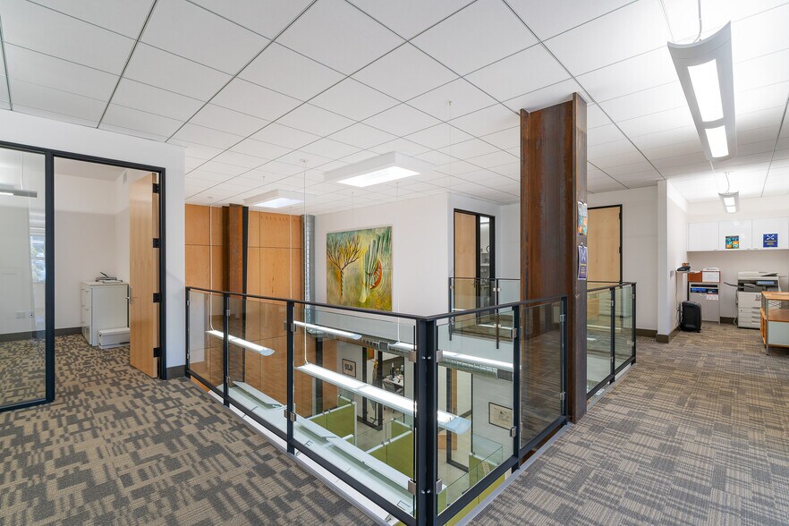 More Photos Of 15-17 Brush Pl, San Francisco Flex For Lease