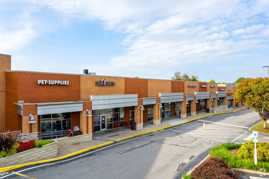 More Photos Of 101 Creekside Crossing, Brentwood Storefront For Lease