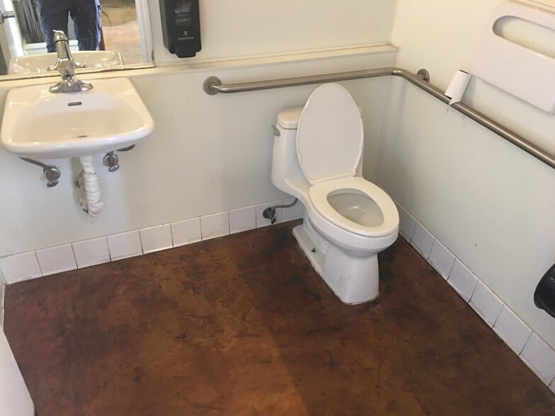 More Photos Of 798 S Van Ness Ave, San Francisco Storefront For Lease