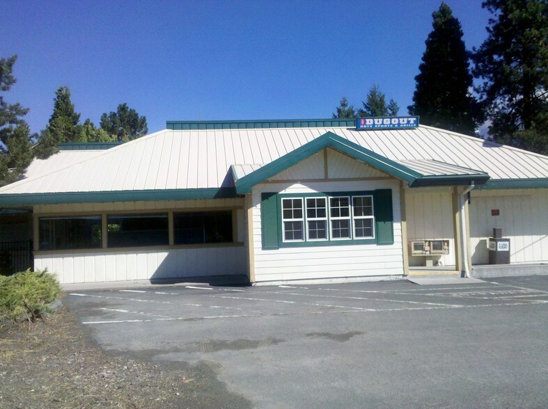 More Photos Of 112-166 Morgan Way, Mount Shasta Storefront For Lease