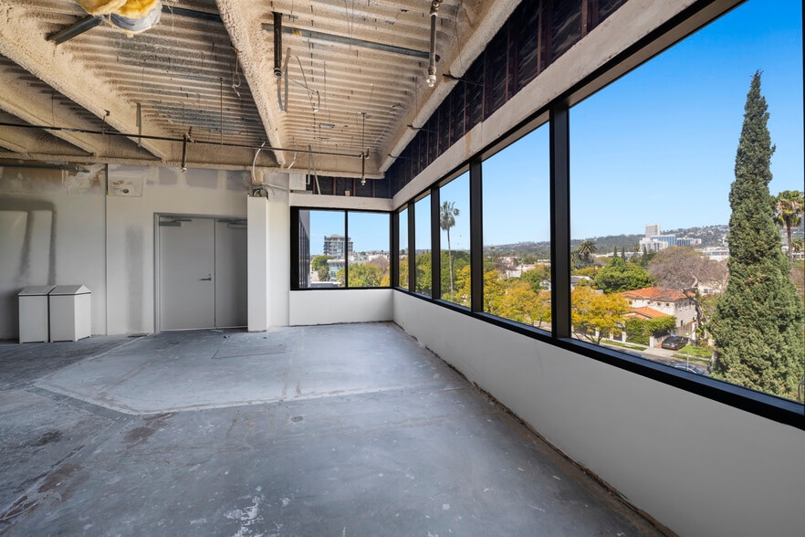 More Photos Of 8737 Beverly Blvd, West Hollywood Medical For Sale