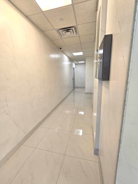 More Photos Of 31-19 Newtown Ave, Astoria Office For Sale