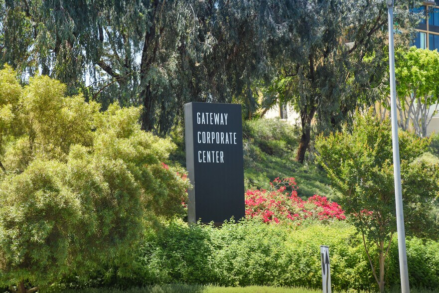 More Photos Of 21680 Gateway Center Dr, Diamond Bar Office For Lease