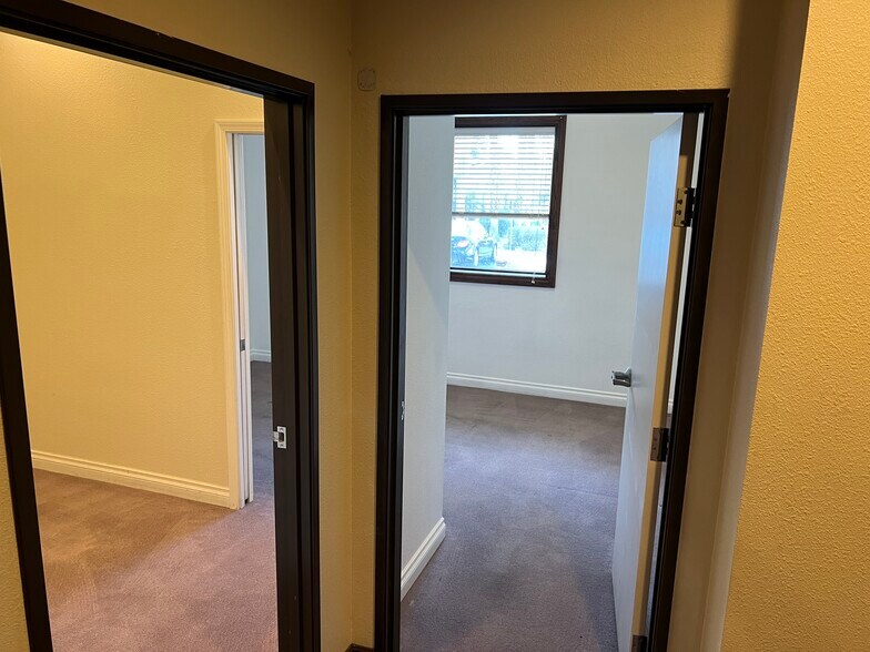 More Photos Of 5868 S Pecos Rd, Las Vegas Office For Sale