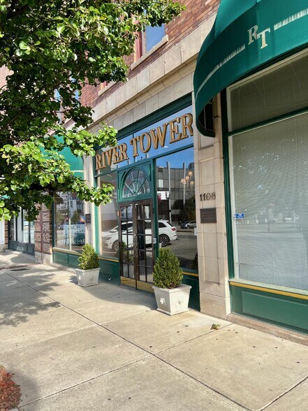 More Photos Of 1108 3rd Ave, Huntington Office For Sale